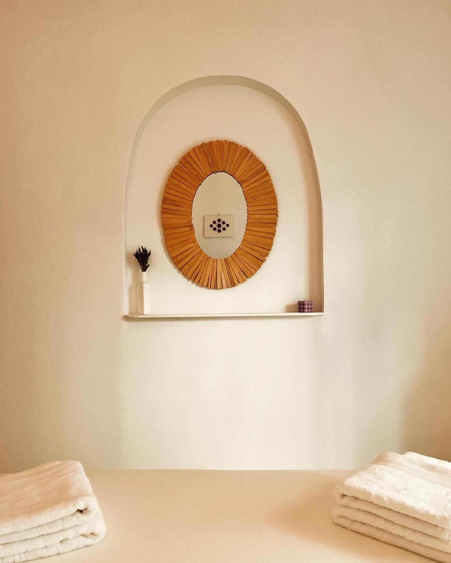 Lucy'S Guest House Skiathos Town Exterior foto